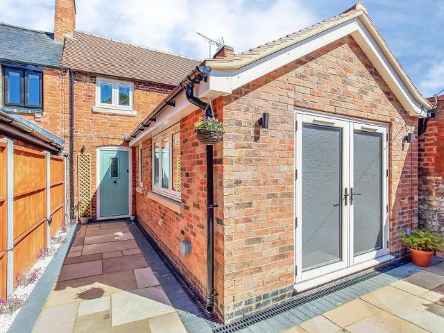 House for sale in Stanford On Avon, Leicestershire