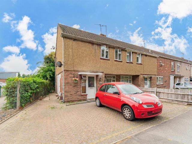 House for sale in Hayes, Greater London