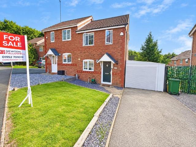 House for sale in Aqueduct, Dawley