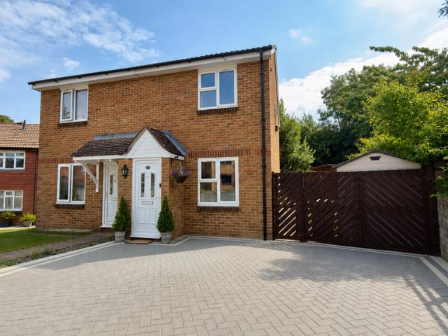 House for sale in Downswood, Midway