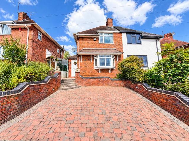 House for sale in Mount Pleasant, Quarry Bank