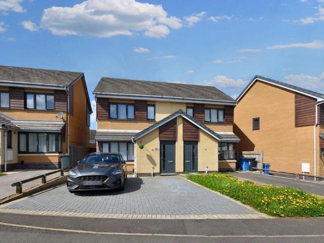 House for sale in Grange, Halton