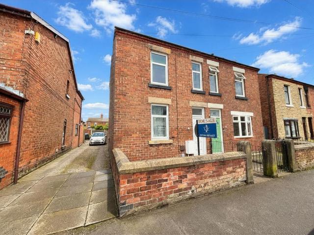 House for sale in Roby Mill, Lancashire
