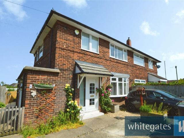 House for sale in Robin Hood, West Yorkshire