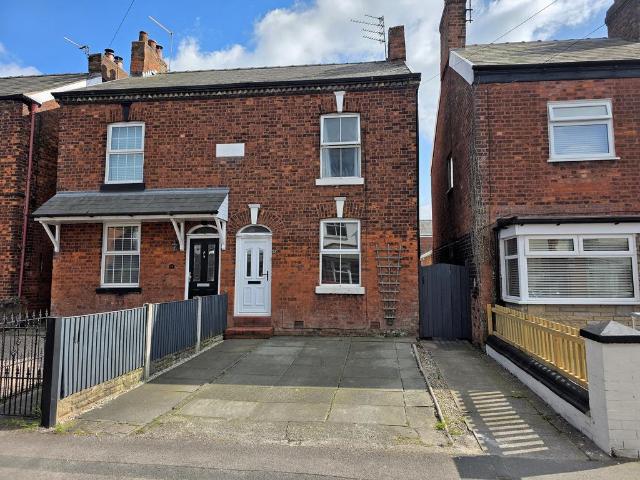 House for sale in Wharton, Winsford