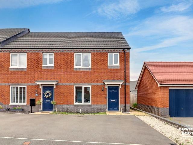 House for sale in Lichfield, Boley Park