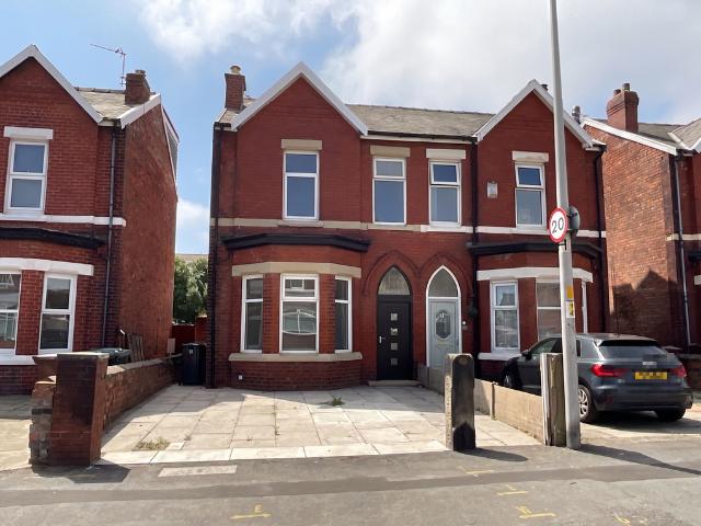 House for sale in Meols Cop, Southport