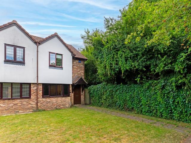 House for sale in Colliers End, Hertfordshire