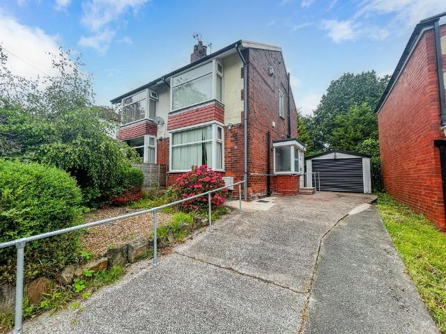 House for sale in Bradshaw, Lee Bank