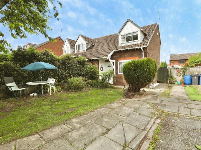 House for sale in Calderstones