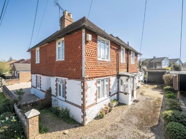 House for sale in Swingfield, Folkestone