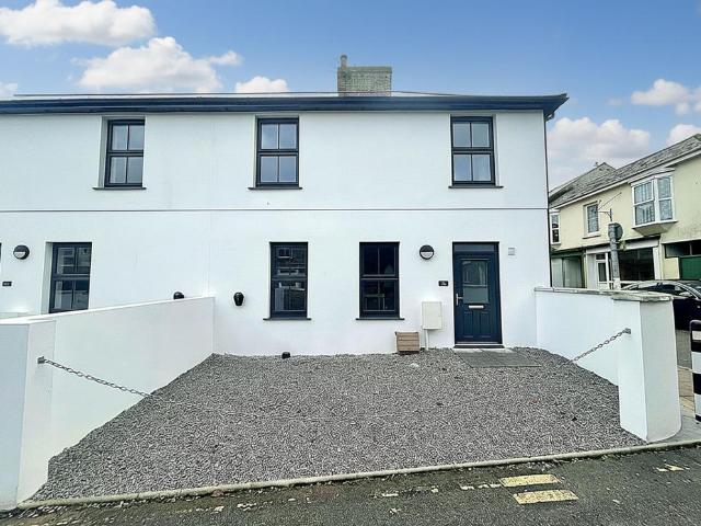 House for sale in Roseworthy, Cornwall
