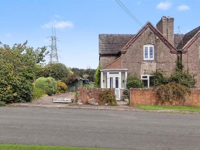 House for sale in Saredon, Great Chatwell