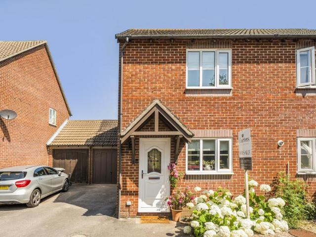 House for sale in Waltham Chase, Hampshire