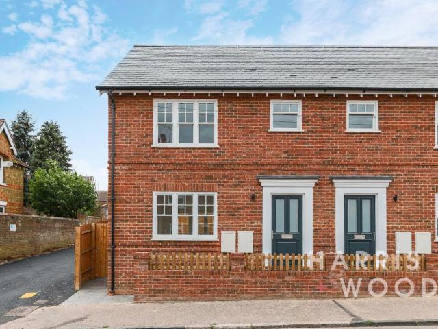 House for sale in Chipping Hill, Essex