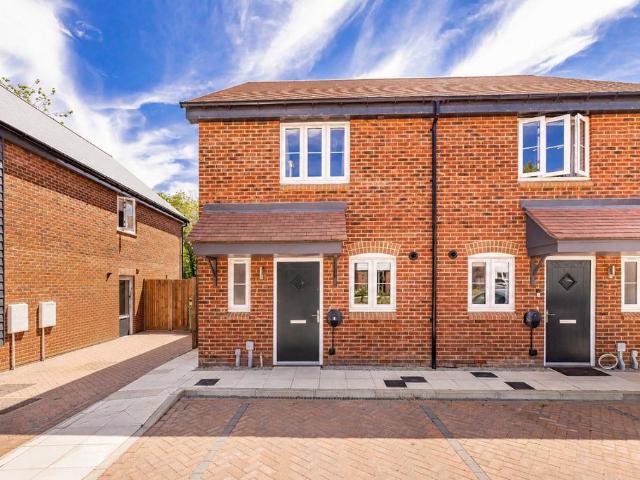 House for sale in Midway, Kent