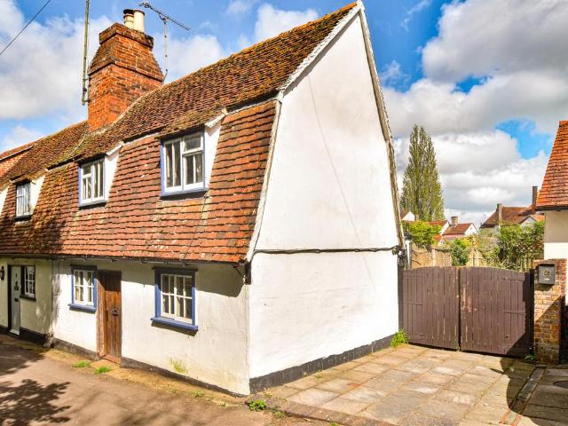 House for sale in Church End, Duton Hill