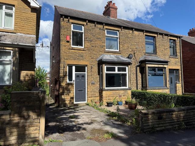 House for sale in Hanging Heaton, Dewsbury