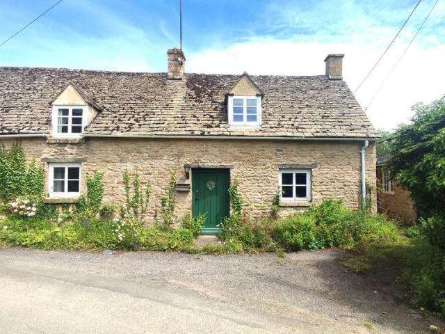 House for sale in Fossebridge, Gloucestershire