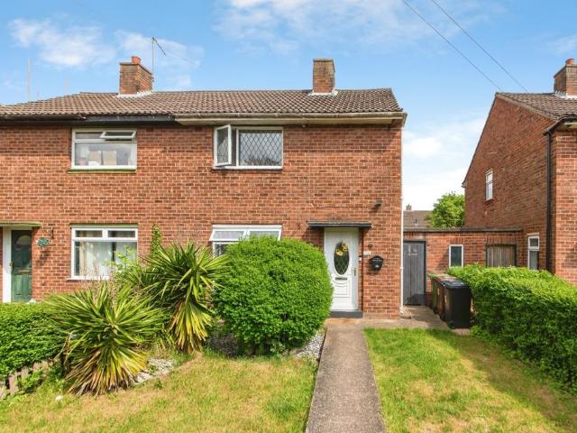 House for sale in Ermine West, Brayford