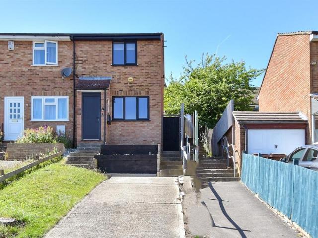 House for sale in Luton, Chatham