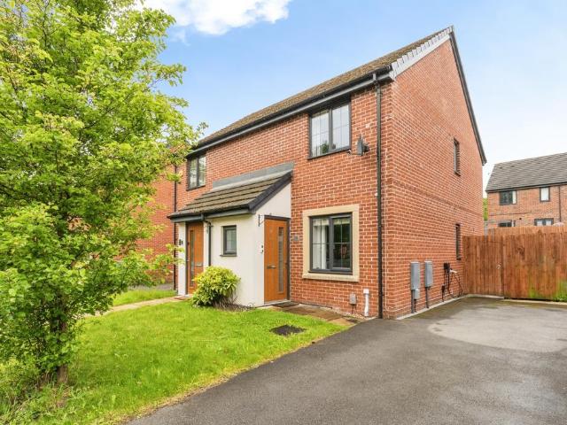 House for sale in Castlefields, Halton