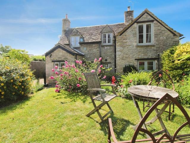 House for sale in Ashton Keynes, Wiltshire