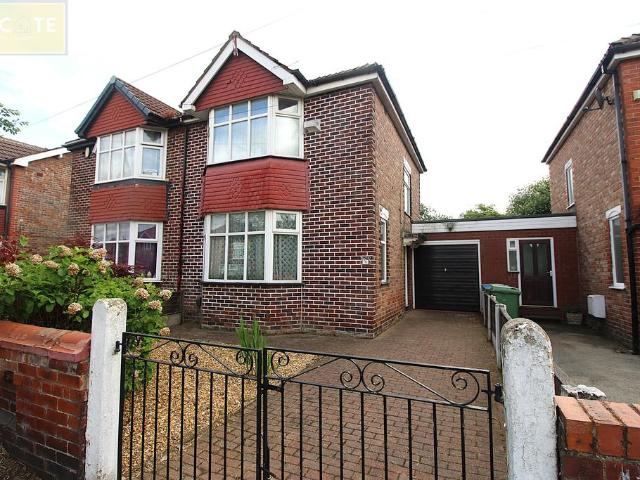 House for sale in Gorse Hill, Trafford Park