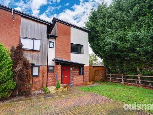 House for sale in Dodderhill, Crookhill