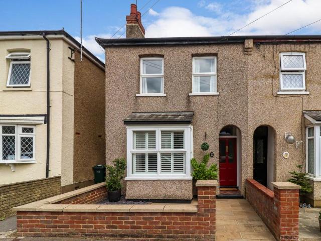 House for sale in Batchworth, Hertfordshire