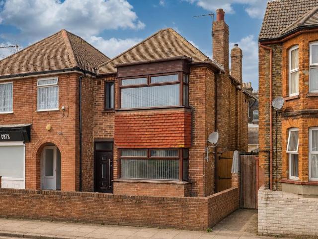 House for sale in East Cliff, Acol