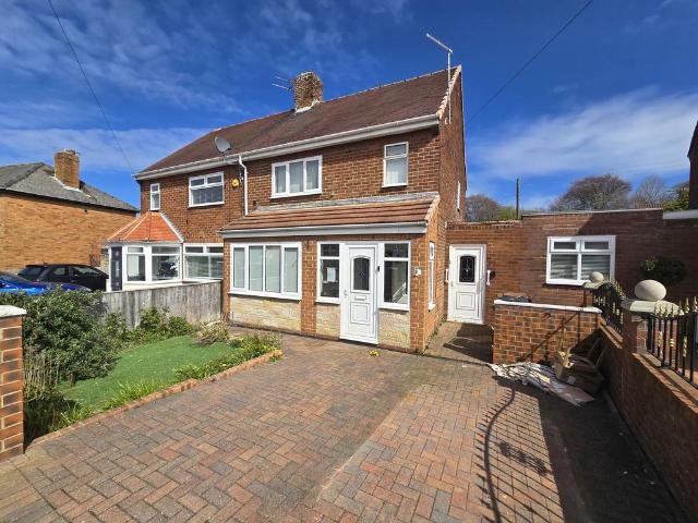 House for sale in Longmeadows, Tyne And Wear