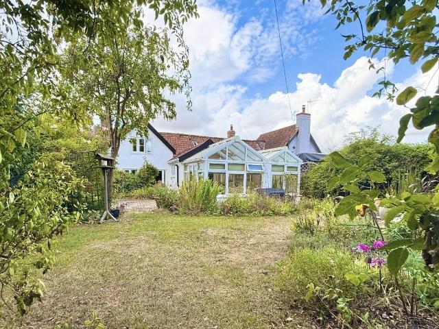 House for sale in Bedingfield, Suffolk