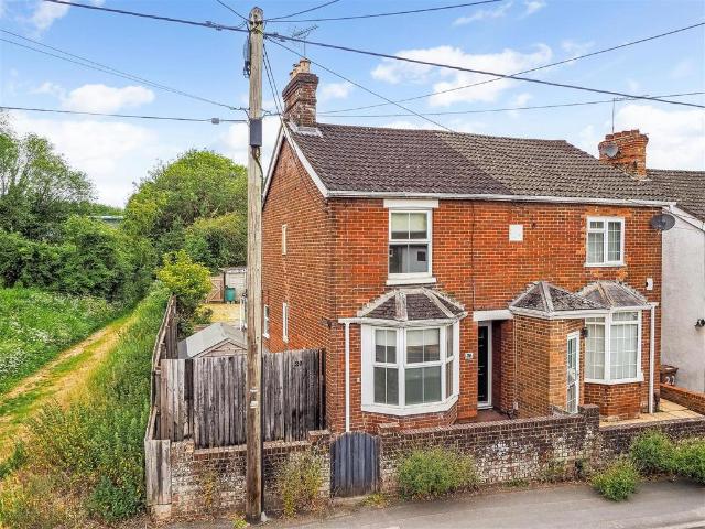 House for sale in Barton Stacey, Hampshire