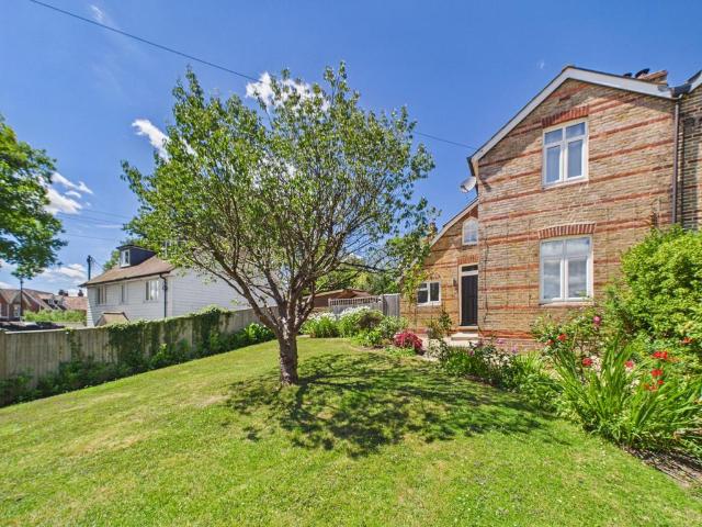 House for sale in Heathlands, East Sussex