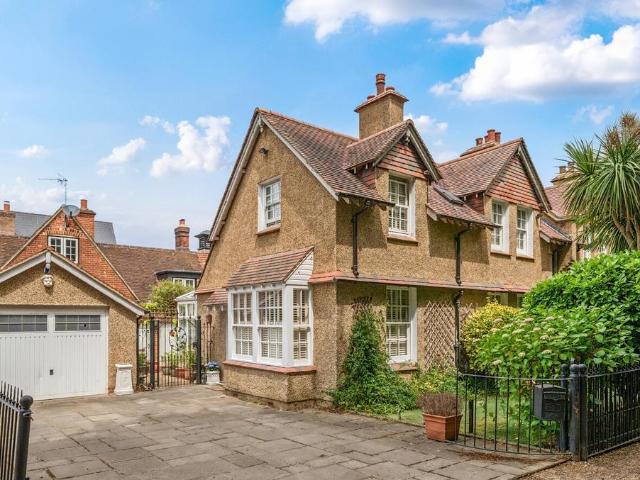 House for sale in Chislehurst, Greater London