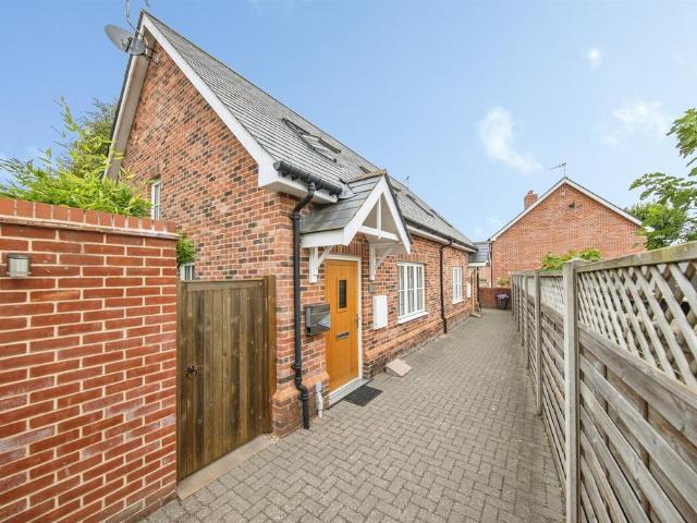 House for sale in Bedingfield, Suffolk