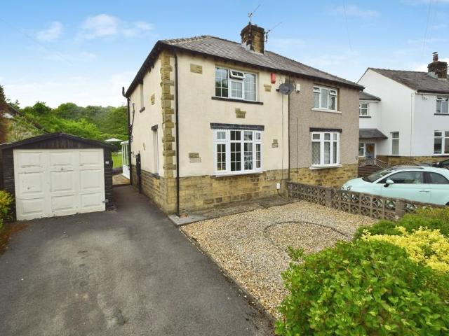 House for sale in Bingley, West Yorkshire