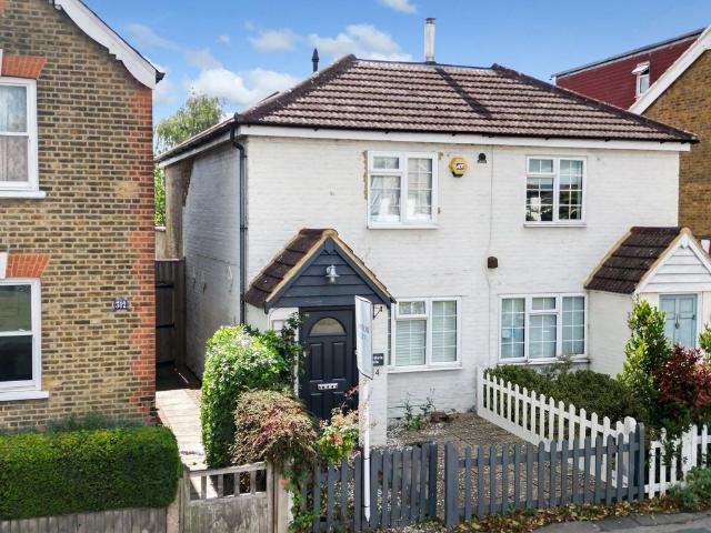 House for sale in West Molesey, Elmbridge