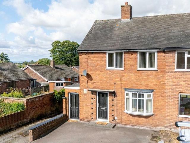 House for sale in Broomhill, Chadsmoor