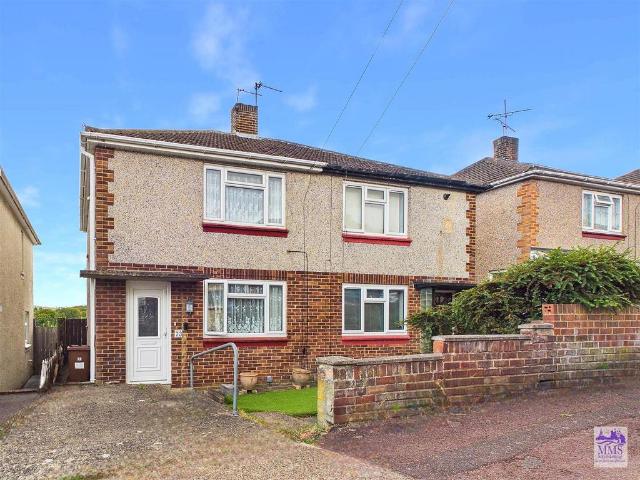House for sale in Luton, Chatham