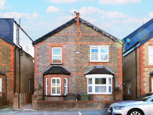 House for sale in New Malden, Greater London
