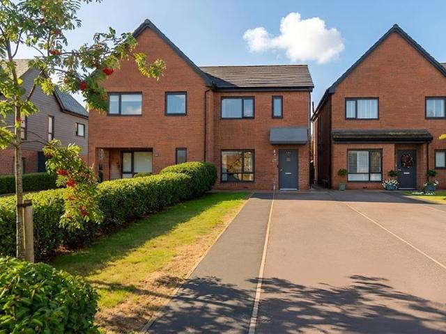 House for sale in Calderstones