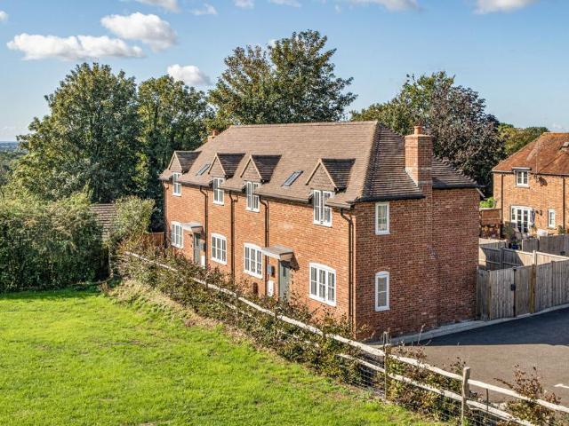 House for sale in Fontwell, Arun