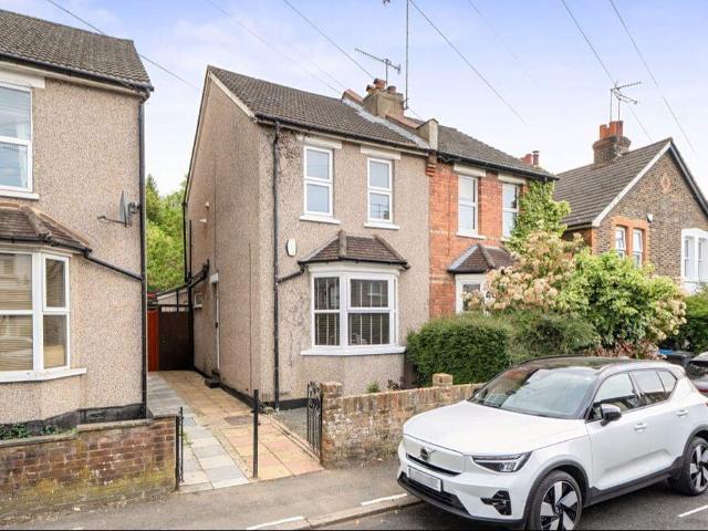 House for sale in London Borough of Croydon, Kenley