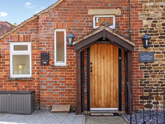 House for sale in Fole, Surrey