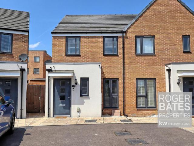 House for sale in Stanford-le-hope, Essex