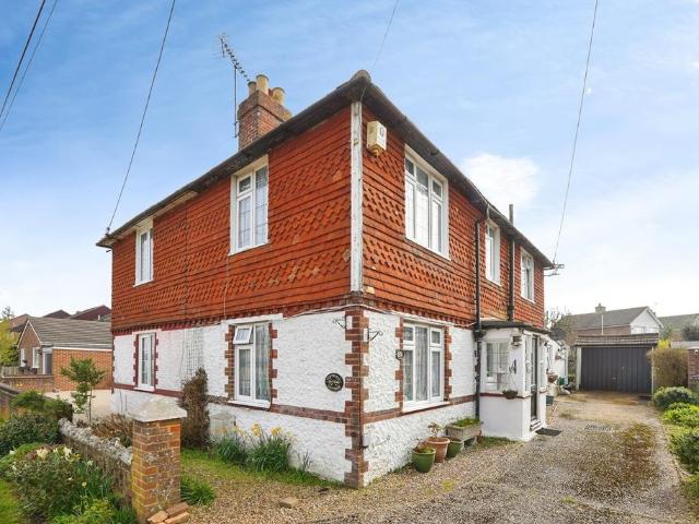 House for sale in Swingfield, Folkestone