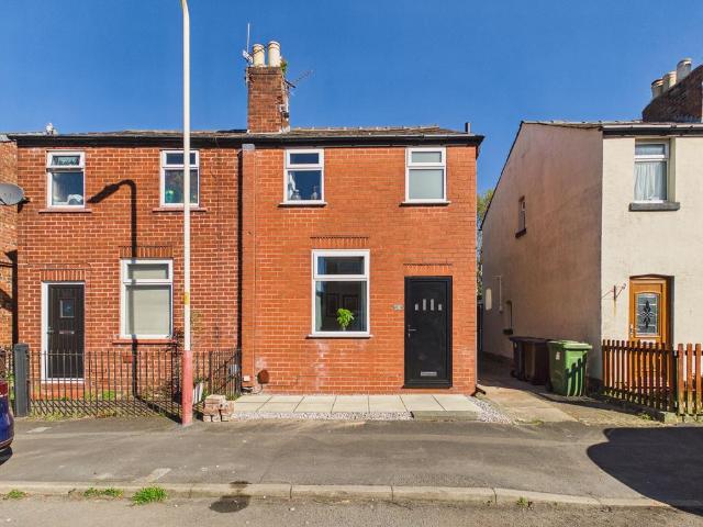 House for sale in Crossens, Sefton