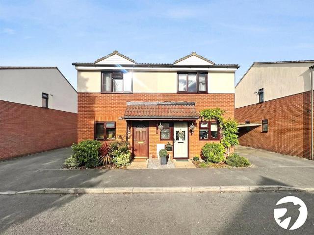 House for sale in Luton, Chatham